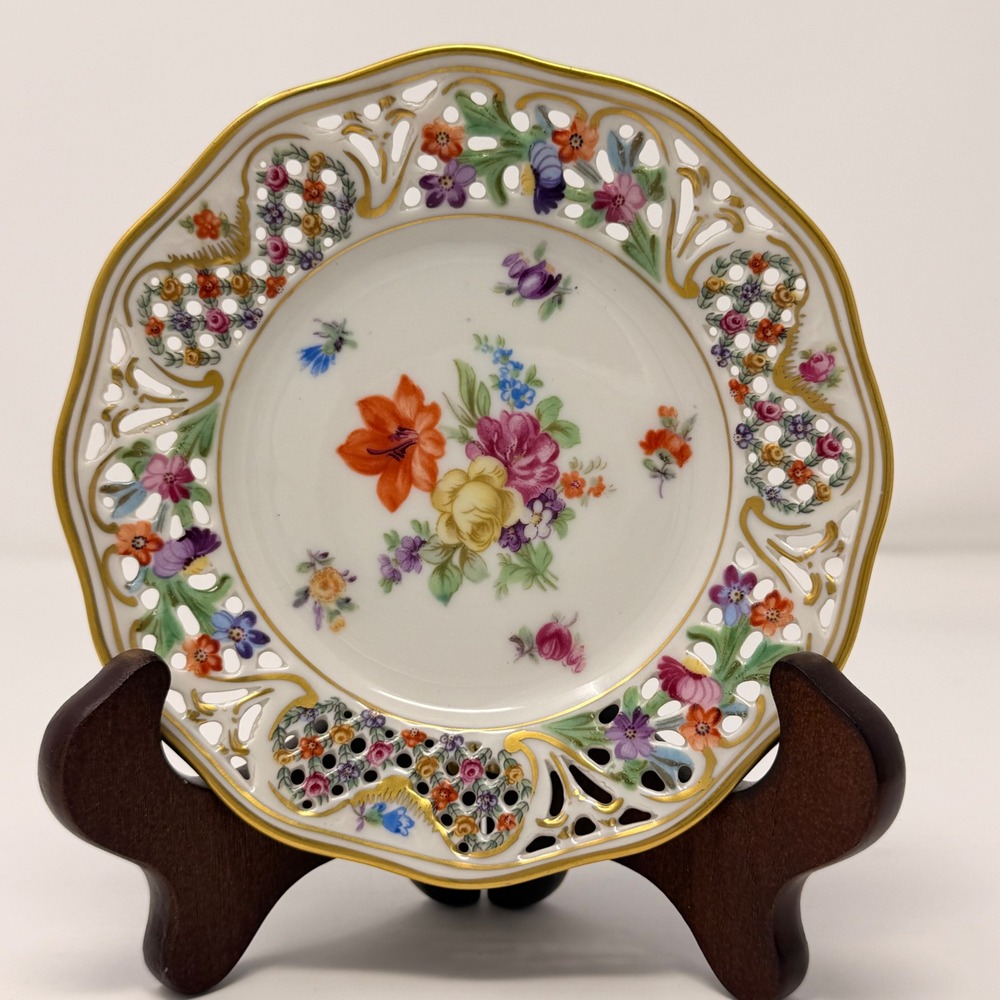 Vintage Schumann Arzberg Germany Chateau Dresden Flowers 6" Reticulated Plate - Picture 3 of 12
